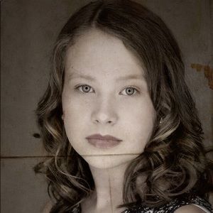 Meet your Posher, Ella